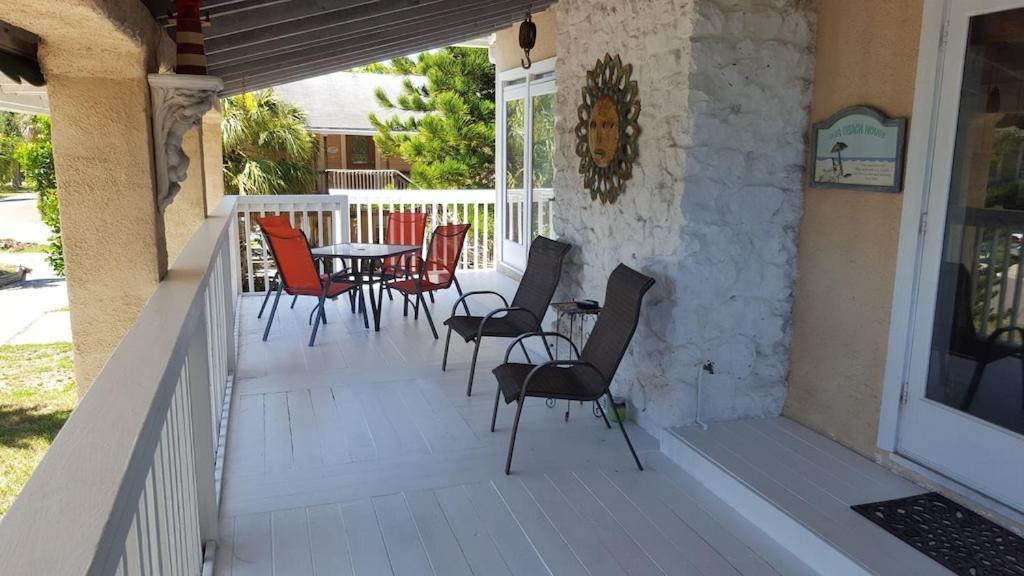 Spacious Beach House Unit,Beautifully Furnished 2 Bed 2Bath./2Min.Walk To Beach Clearwater Beach Exteriér fotografie